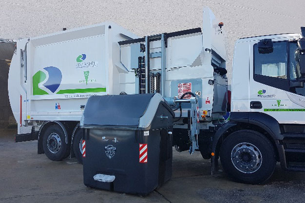 Rivamadrid invierte 760.000 euros en nuevos vehículos para mejorar la recogida de basura, limpieza de las calles y de parques